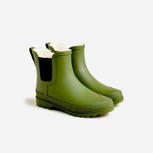 S56. NWT J. Crew Sherpa-lined Chelsea rain boots olive green 10